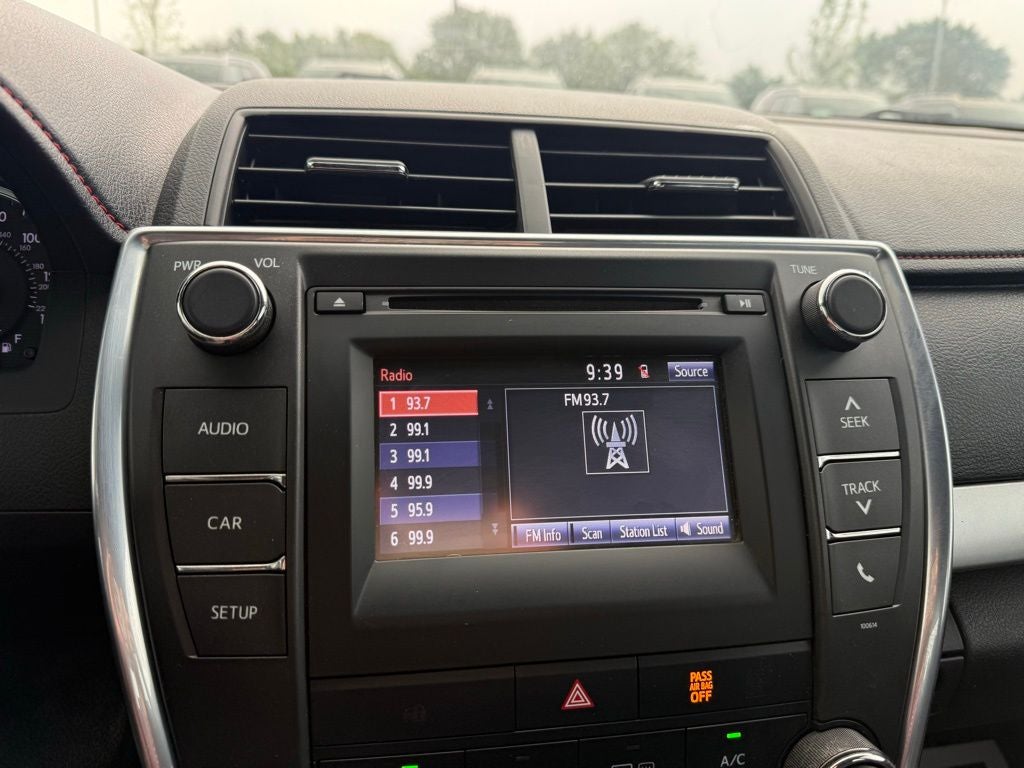 2017 Toyota Camry SE