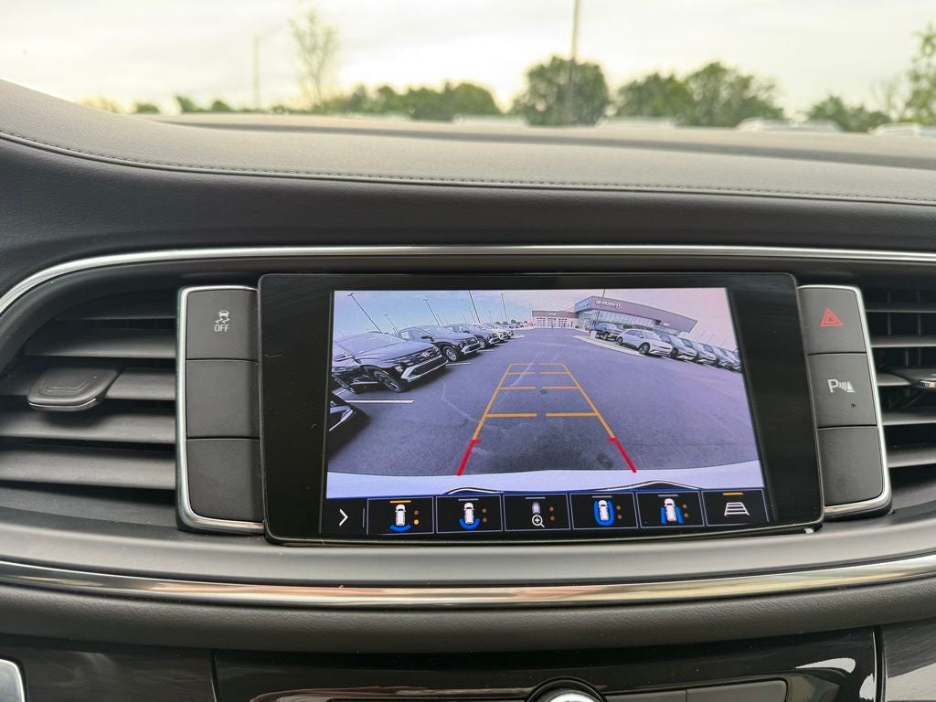 2021 Buick Enclave Essence