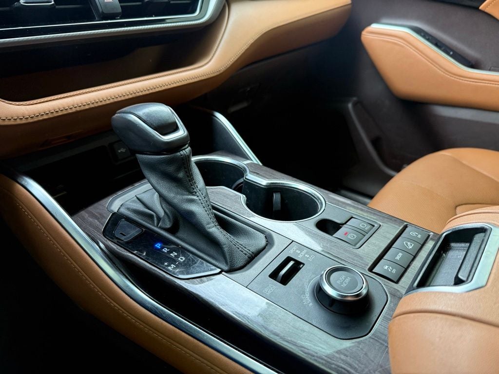 2021 Toyota Highlander Platinum