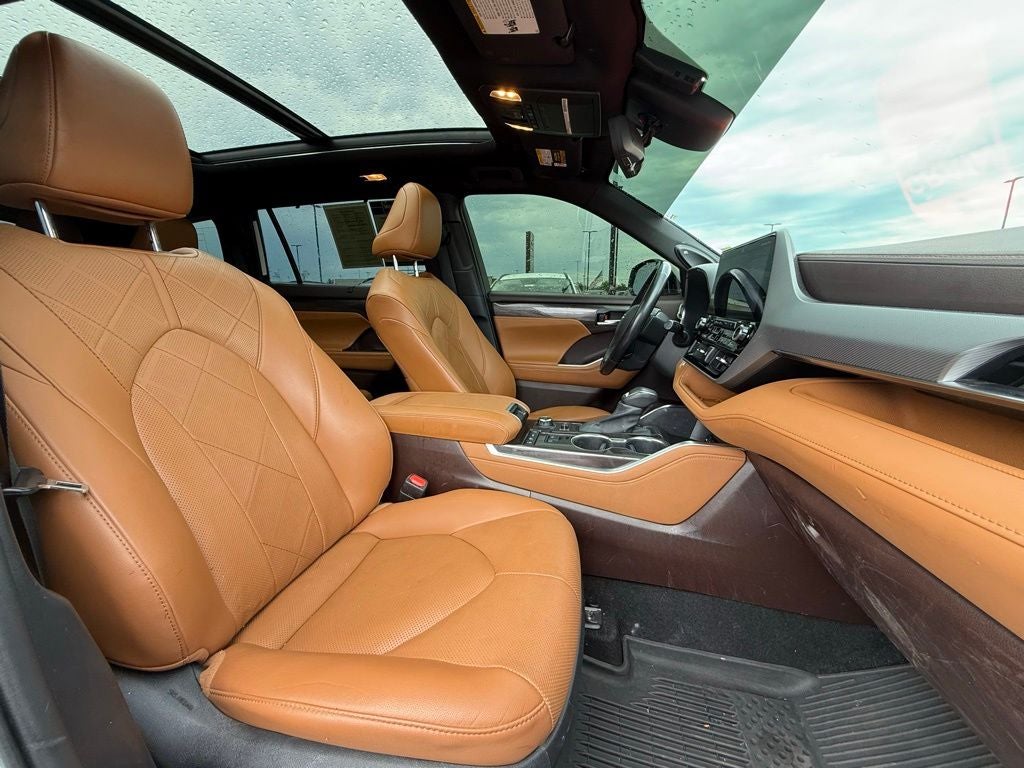 2021 Toyota Highlander Platinum