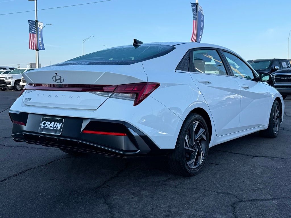 2024 Hyundai Elantra SEL 1 OWNER CLEAN CAR FAX