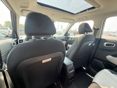 2024 Hyundai Venue SEL CPO Eligible