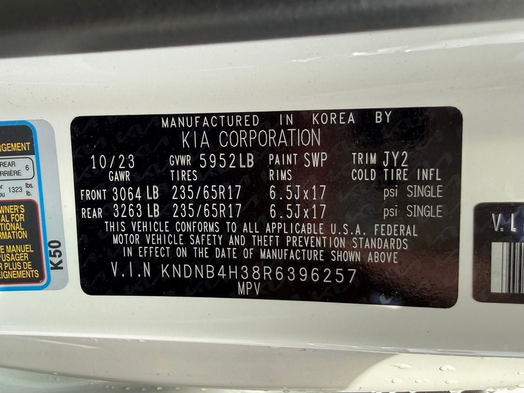 2024 Kia Carnival LX