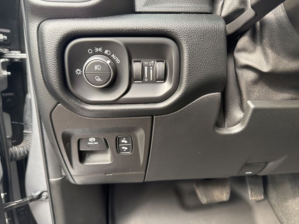 2022 RAM 1500 Laramie Clean Carfax / Level B Equipment Group / Harmon Ka