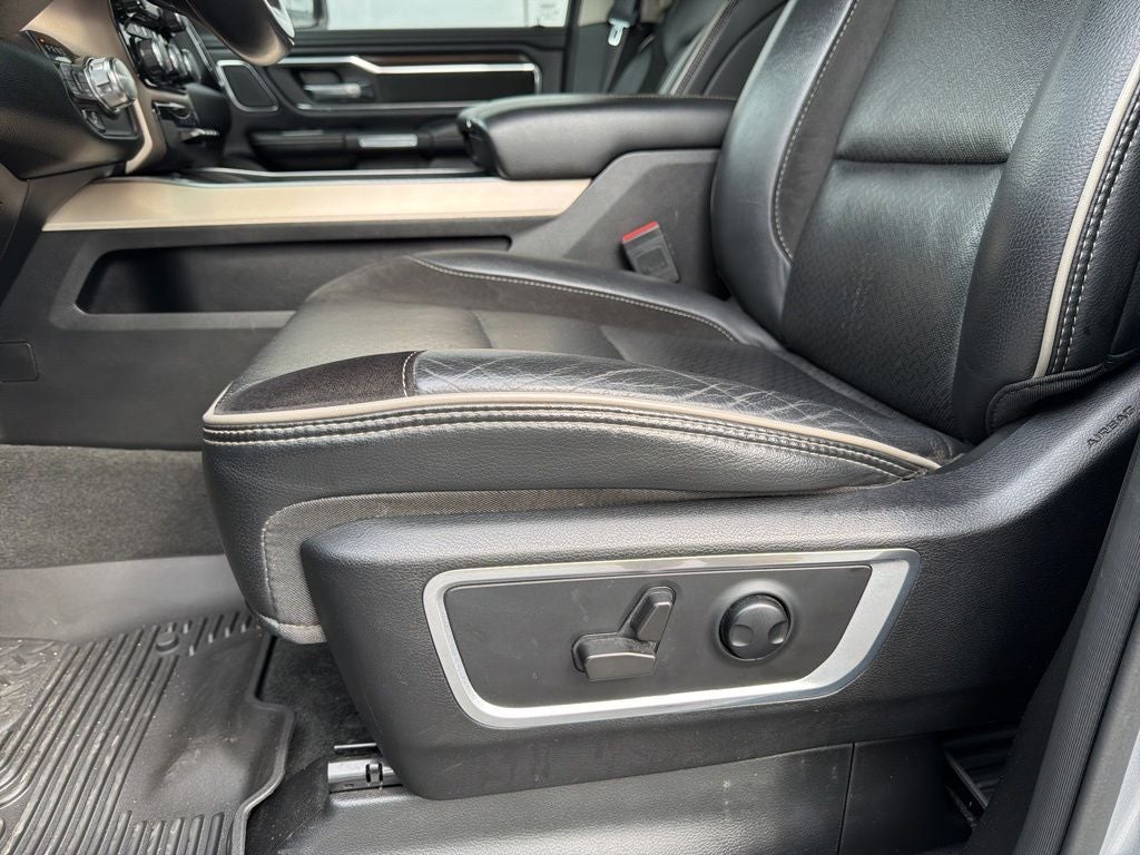 2022 RAM 1500 Laramie Clean Carfax / Level B Equipment Group / Harmon Ka