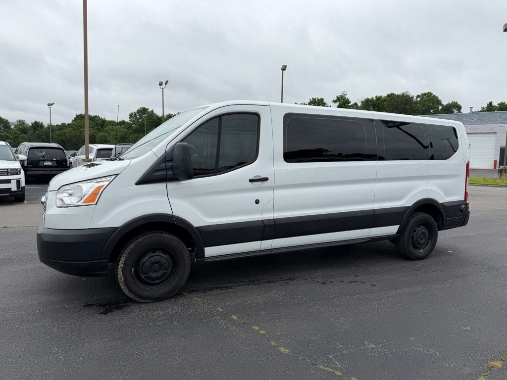 2019 Ford Transit-350 XLT 15 PASSENGER / CLEAN CAR-FAX / LOW MILES