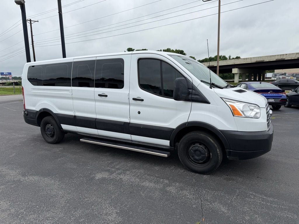 2019 Ford Transit-350 XLT 15 PASSENGER / CLEAN CAR-FAX / LOW MILES