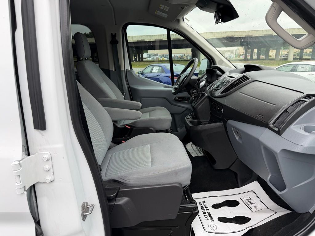 2019 Ford Transit-350 XLT 15 PASSENGER / CLEAN CAR-FAX / LOW MILES