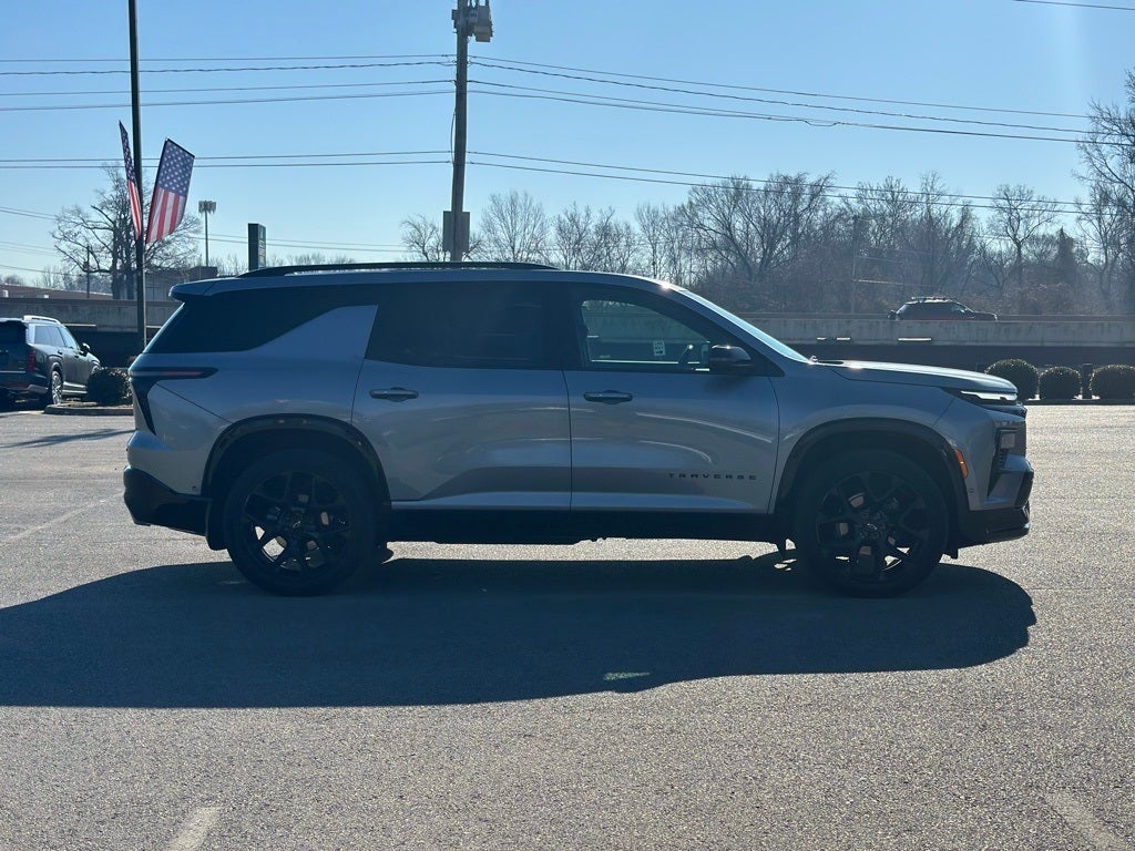 2025 Chevrolet Traverse RS