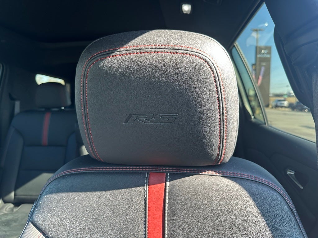 2025 Chevrolet Traverse RS