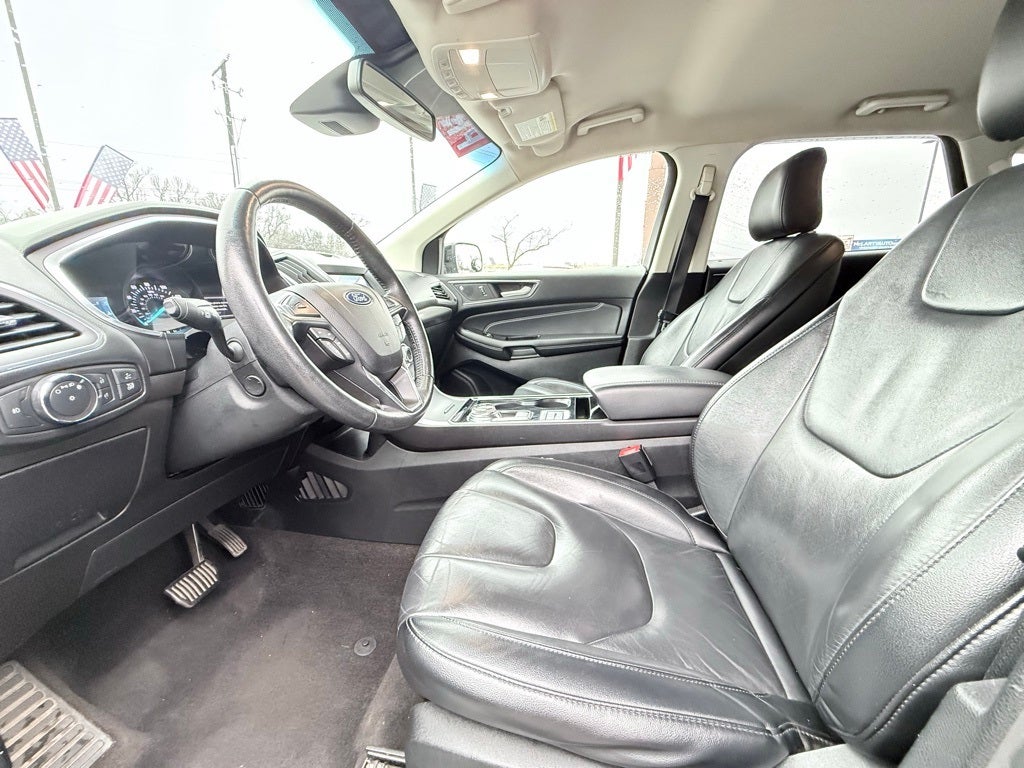 2020 Ford Edge Titanium