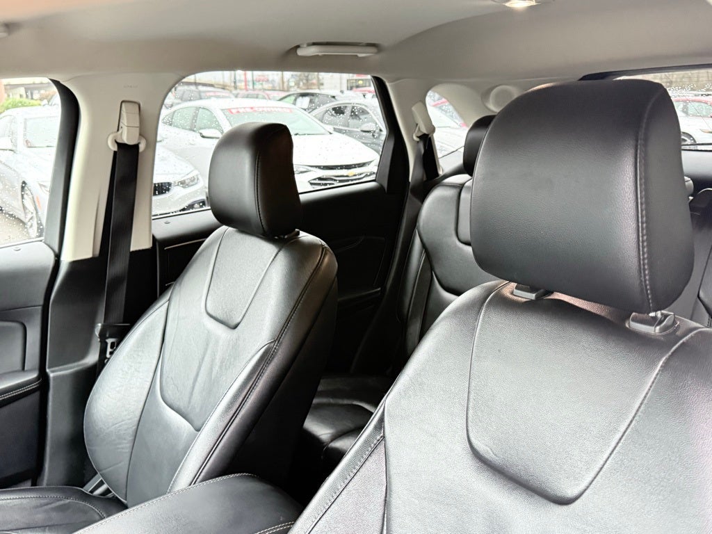 2020 Ford Edge Titanium