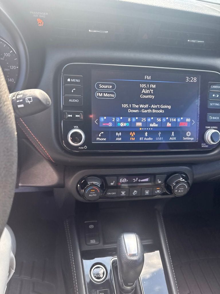 2021 Nissan Kicks SR