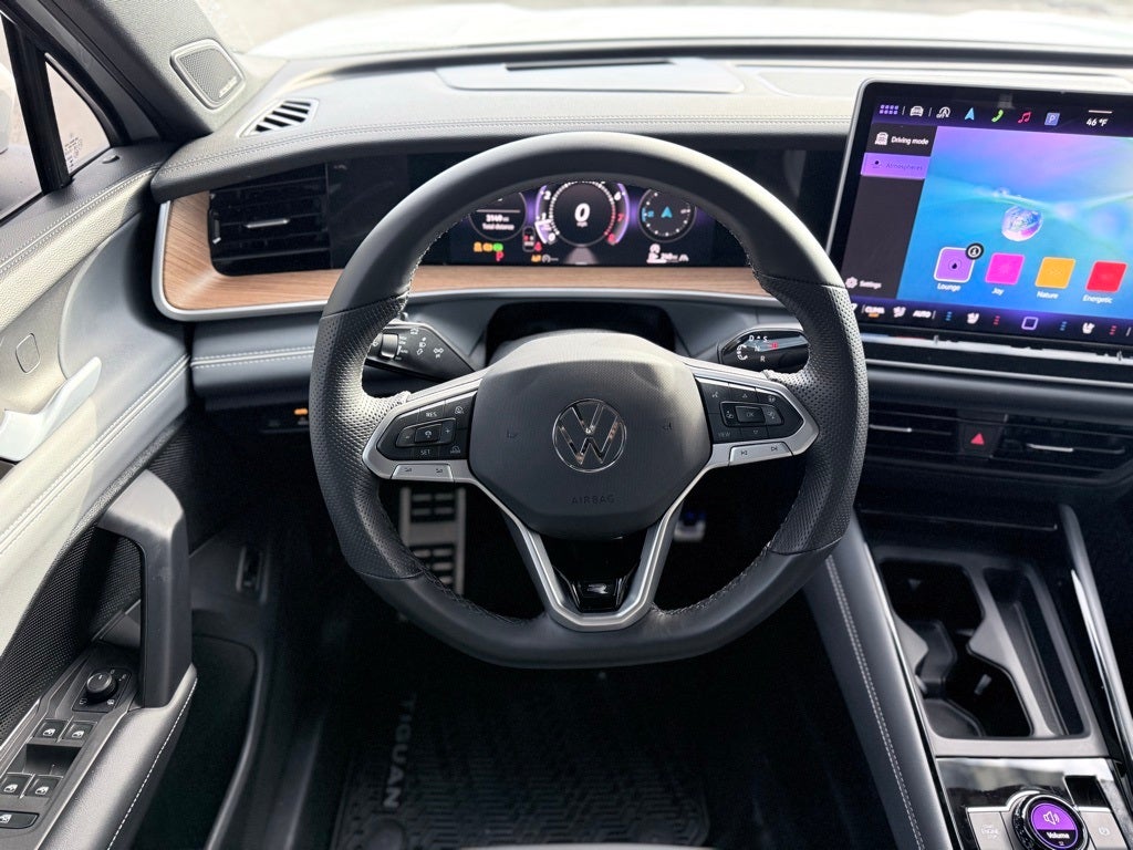 2026 Volkswagen Tiguan 2.0T SEL R-Line Turbo