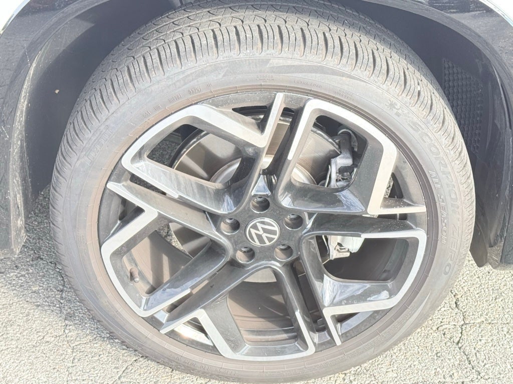 2026 Volkswagen Tiguan 2.0T SEL R-Line Turbo