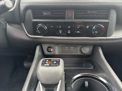 2024 Nissan Rogue S 1-Owner / Rear Parking / NissanConnect featuring A