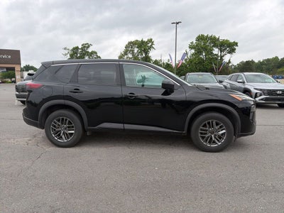 2024 Nissan Rogue S 1-Owner / Rear Parking / NissanConnect featuring A