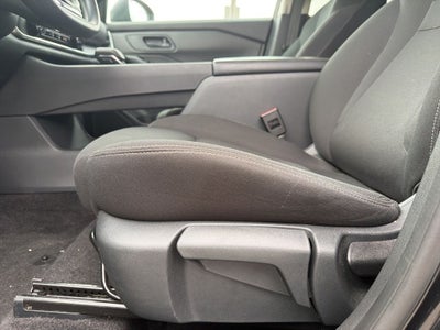 2024 Nissan Rogue S 1-Owner / Rear Parking / NissanConnect featuring A