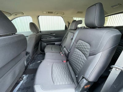 2022 Nissan Pathfinder SV 1-Owner / NissanConnect featuring Apple CarPlay an