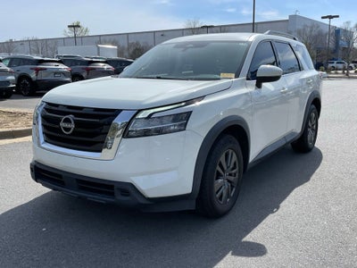 2022 Nissan Pathfinder SV 1-Owner / NissanConnect featuring Apple CarPlay an