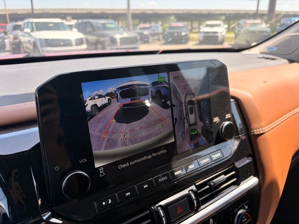 2025 Nissan Pathfinder Platinum