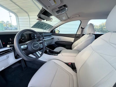 2025 Hyundai Tucson SE FWD
