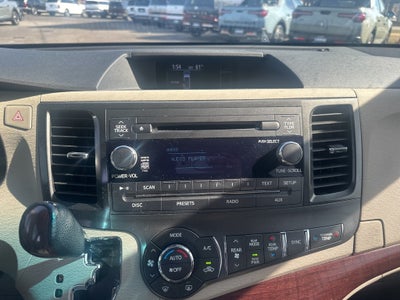 2012 Toyota Sienna Base 7 Passenger