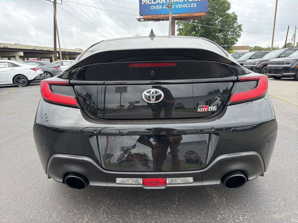2024 Toyota GR86 Premium