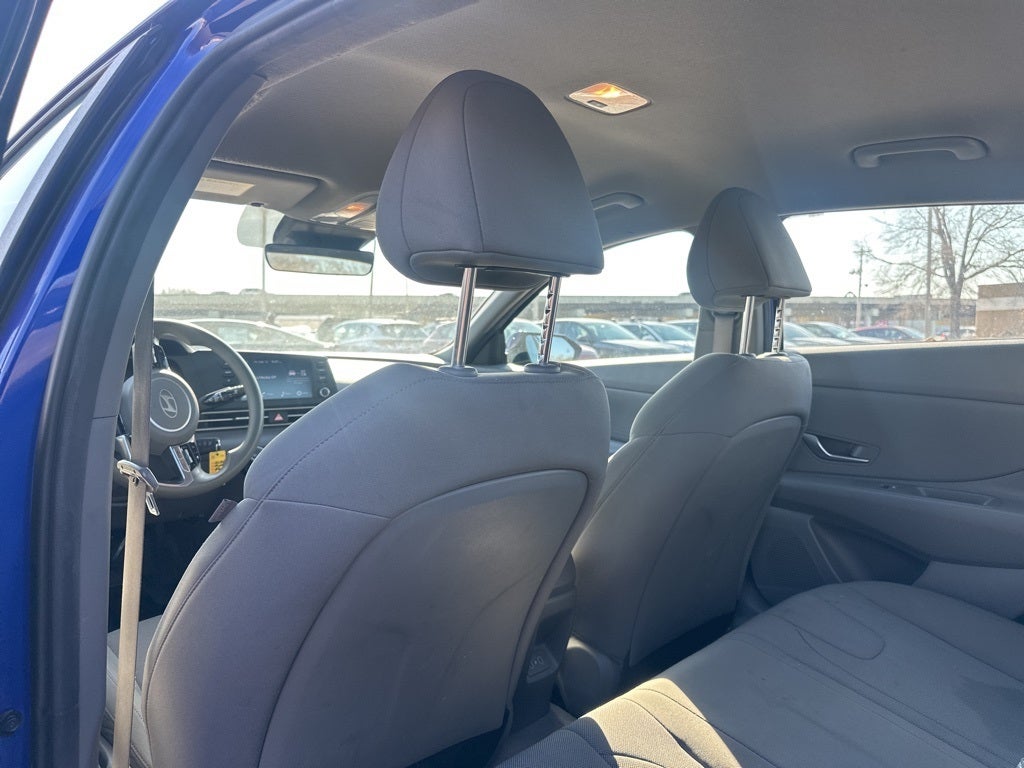 2024 Hyundai Elantra SE