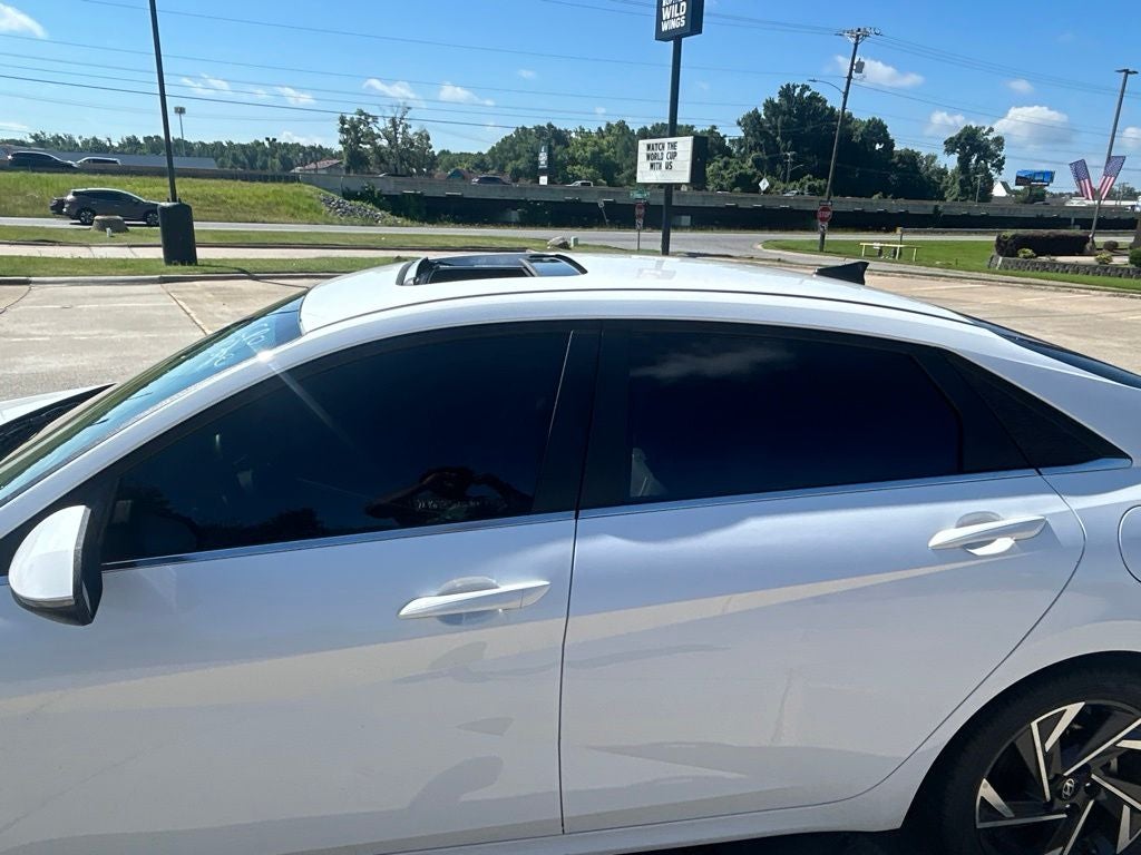 2024 Hyundai Elantra Hybrid Limited