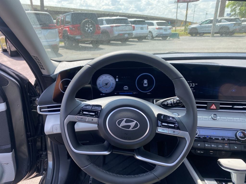 2025 Hyundai Elantra Limited