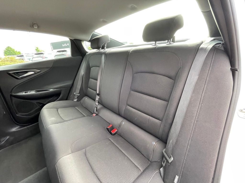 2022 Chevrolet Malibu LS 1FL