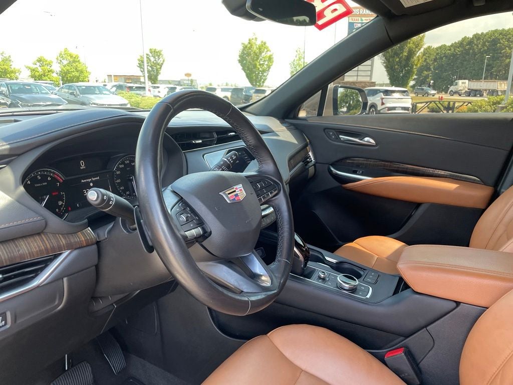 2023 Cadillac XT4 Premium Luxury