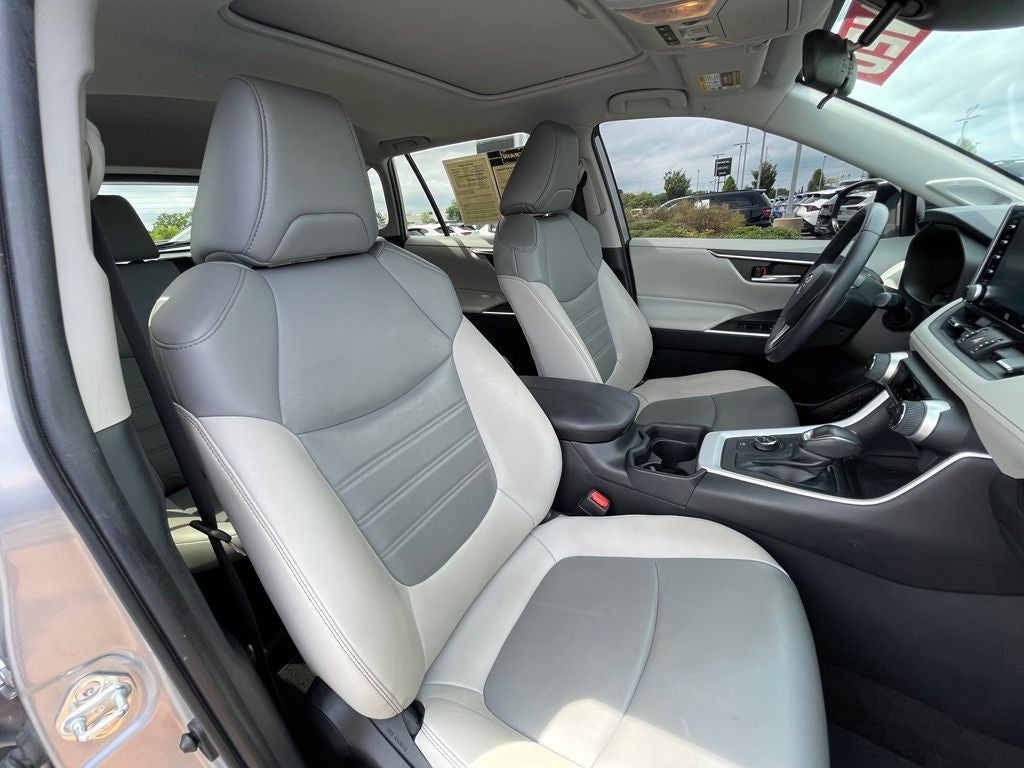 2021 Toyota RAV4 Hybrid XLE Premium