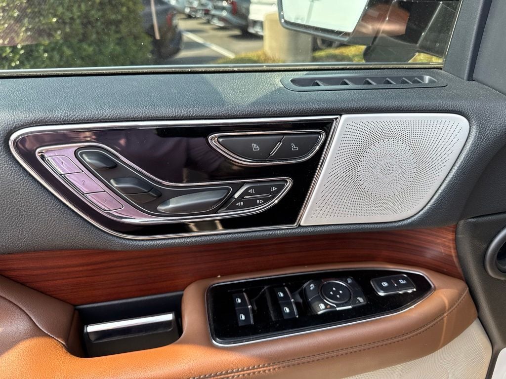 2023 Lincoln Navigator L Reserve