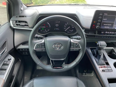 2022 Toyota Sienna XSE 7 Passenger