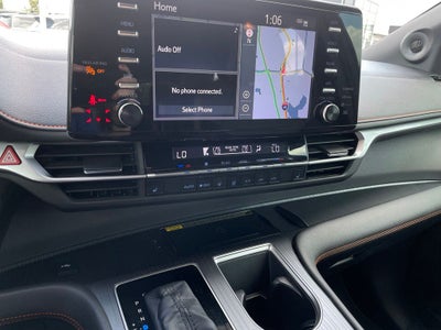2022 Toyota Sienna XSE 7 Passenger