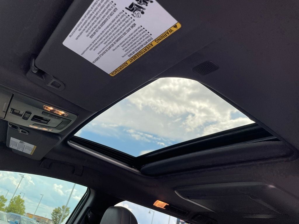 2022 Toyota Sienna XSE 7 Passenger