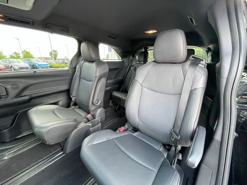 2022 Toyota Sienna XSE 7 Passenger