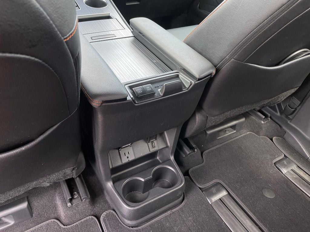 2022 Toyota Sienna XSE 7 Passenger
