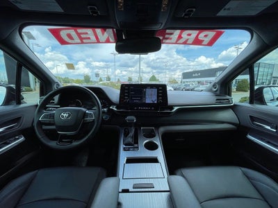 2022 Toyota Sienna XSE 7 Passenger