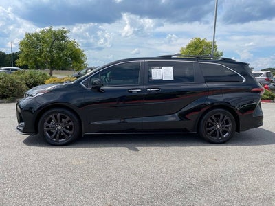 2022 Toyota Sienna XSE 7 Passenger