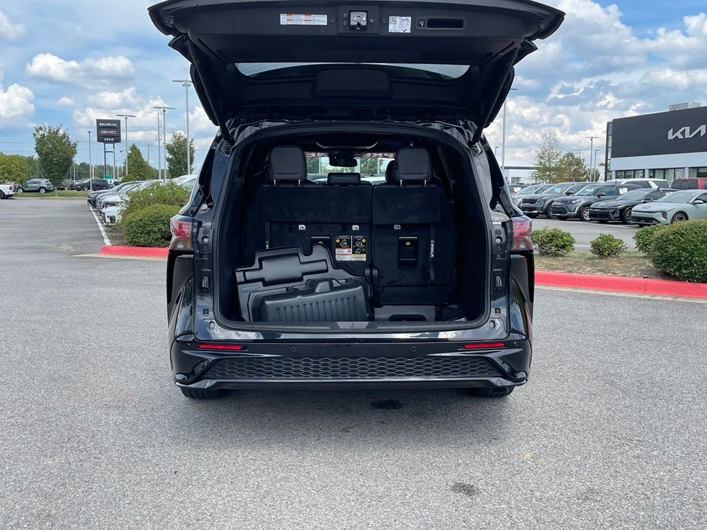 2022 Toyota Sienna XSE 7 Passenger