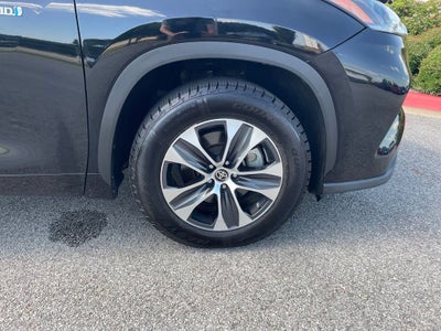 2021 Toyota Highlander Hybrid XLE