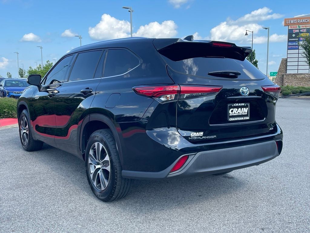 2021 Toyota Highlander Hybrid XLE