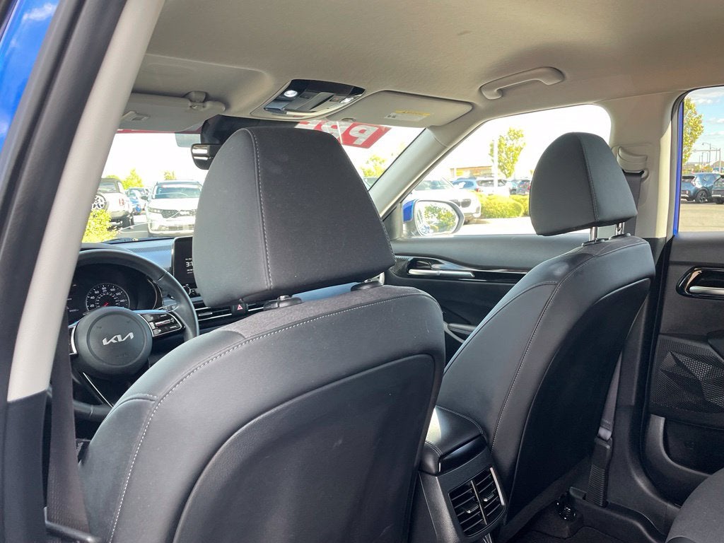 2023 Kia Seltos S