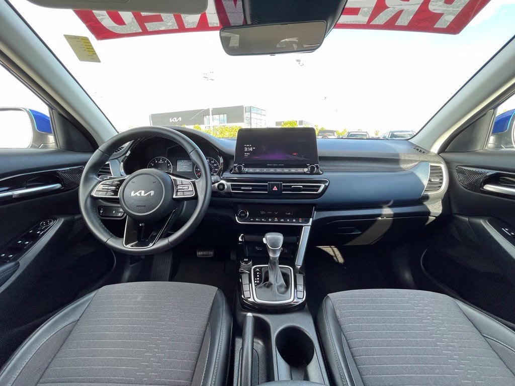 2023 Kia Seltos S