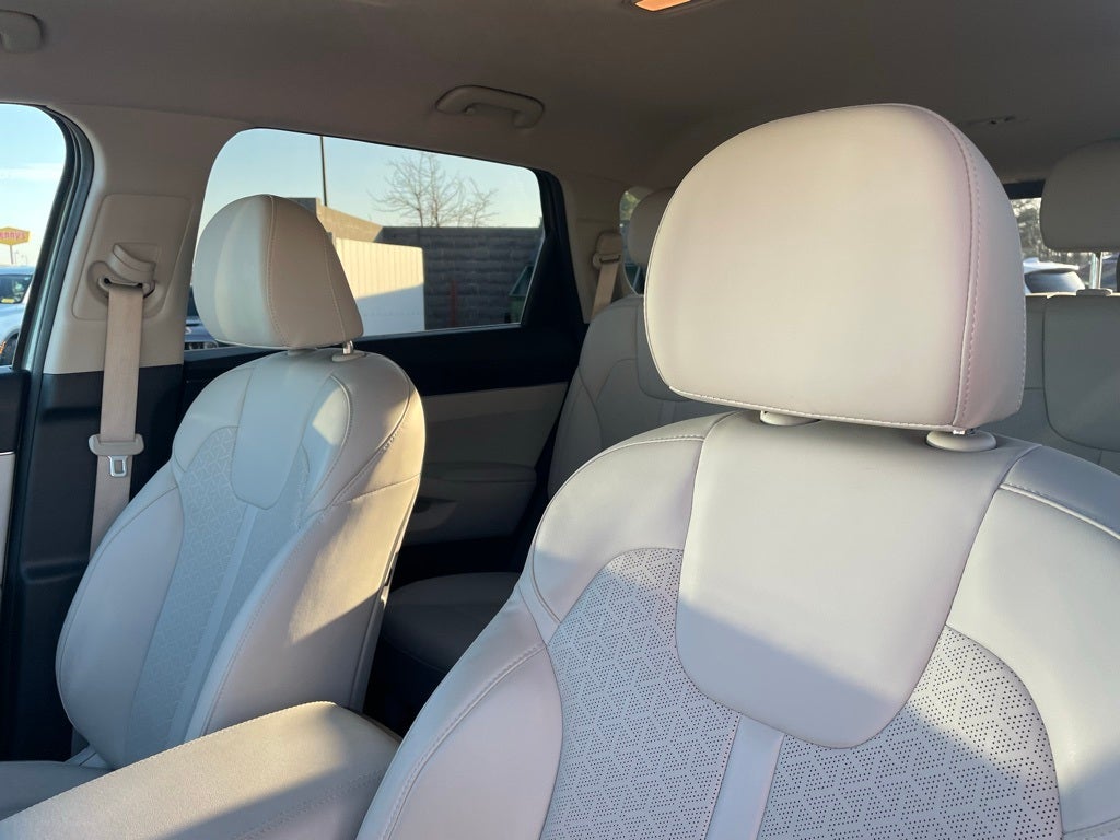 2022 Kia Sorento Hybrid S