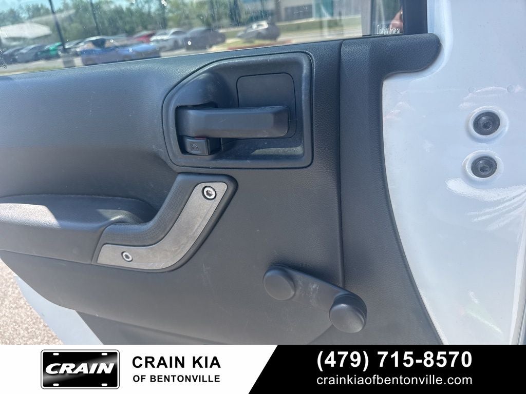 2016 Jeep Wrangler Unlimited Willys - 4WD / CLEAN CARFAX