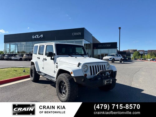 2013 Jeep Wrangler Unlimited Sahara - 4WD / CLEAN CARFAX / ONE OWNER